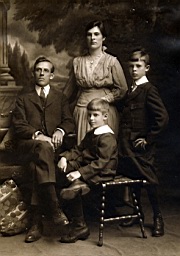 Lyons-CrowellFamily.JPG